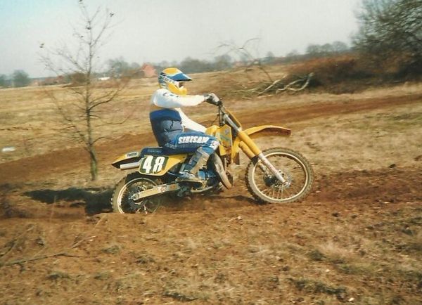 Simo Taimi team Nakkilan Suzuki 250 Belgian treeneissä